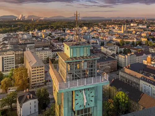 Přijďte se pokochat pohledem na Ostravu z nejvyšší radniční věže v České republice