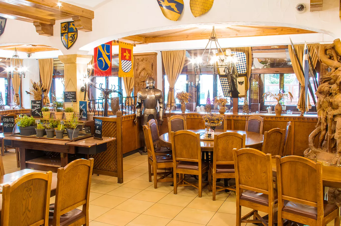 Hradní restaurace U kulatého stolu v Excalibur City
