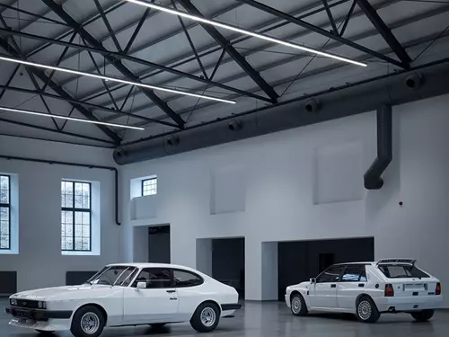 Auto Museum Lučany – unikátní automobilové muzeum v bývalé sklárně