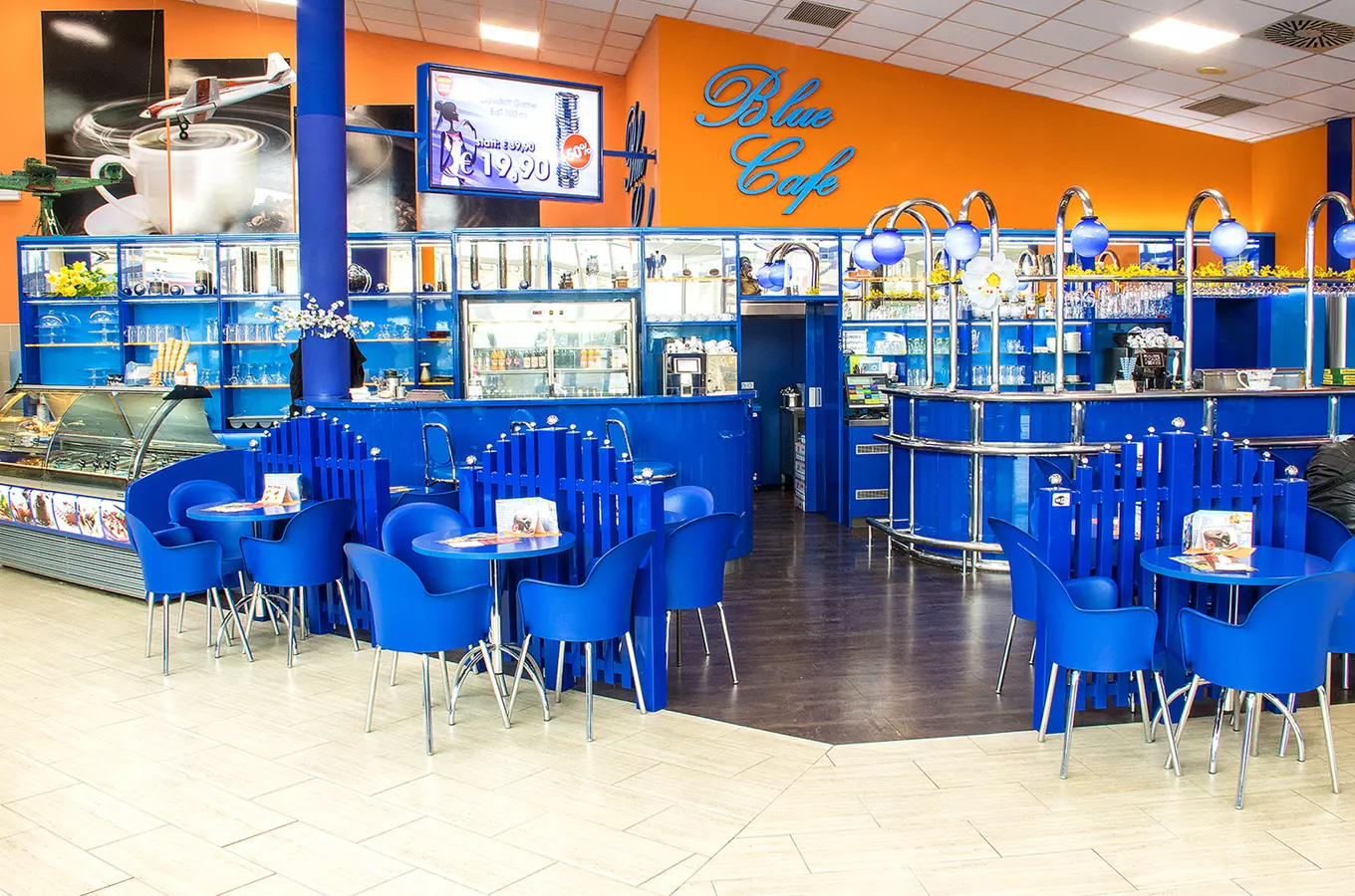 Kavárna Blue Cafe v Excalibur City
