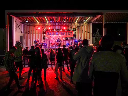 PapírNaFest II. – hudební festival ve Šlapanicích