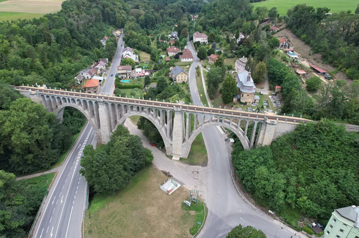 Stránovský viadukt v Krnsku