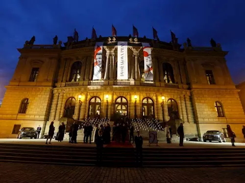 Dvořákova Praha nabízí maximální zážitky i bezpečí pro diváky