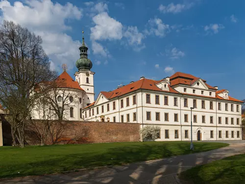 Břevnovský klášter – nejstarší fungující klášter v ČR