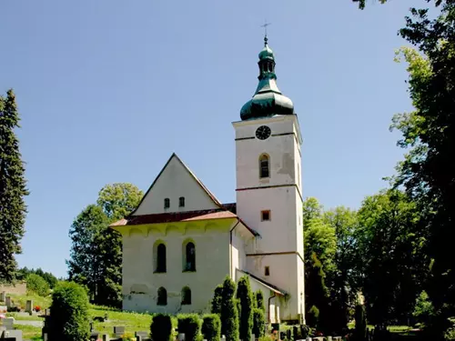 Kostel sv. Václava v obci Rudník