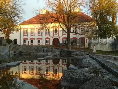 HolidayPark Mlázovy – zámecký penzion s atraktivním zázemím