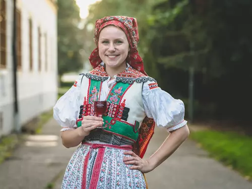 Zámecký ryneček – slavnosti vína a folklorní festival 2025