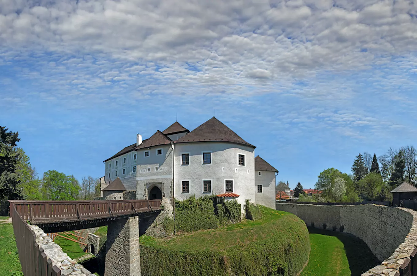 Hrad Nové Hrady – jihočeská perla
