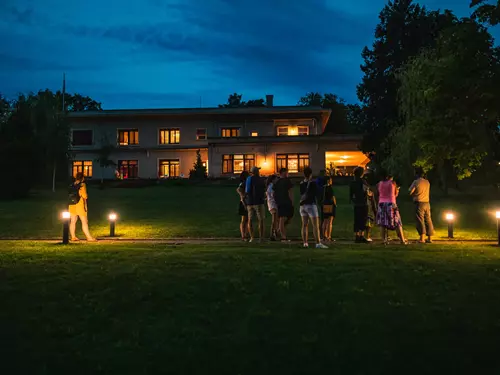 Hradozámecká noc na Jižní Moravě: na nevšední zážitky láká zámek Valtice, Rájec nebo vila Stiassni