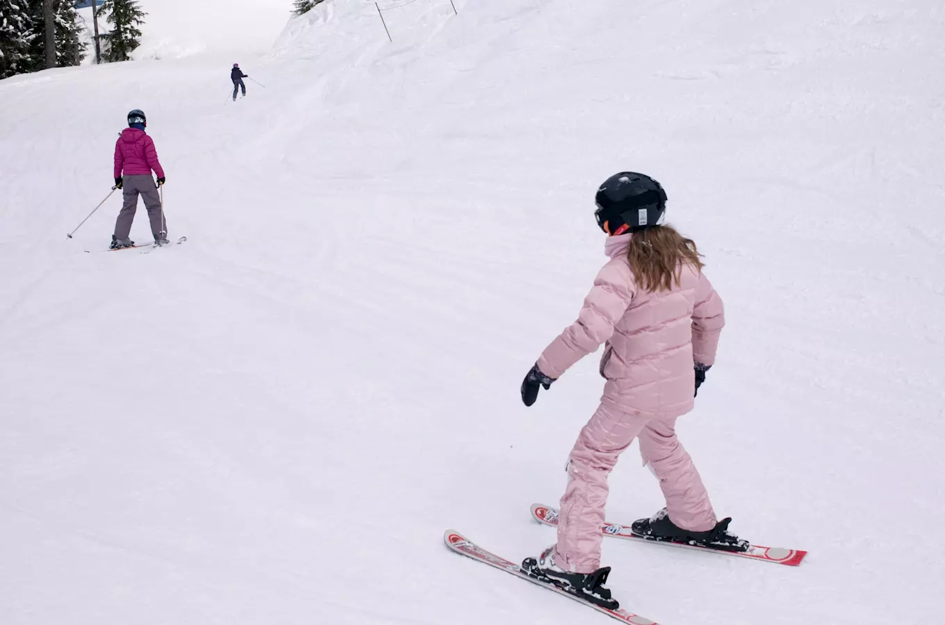 Zahájení lyžařské sezóny na Červenohorském sedle
