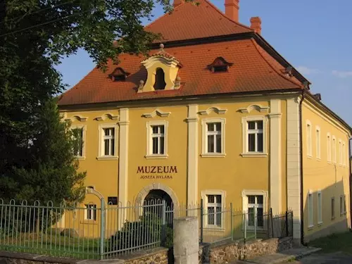 Muzeum Josefa Hyláka v Radnicích