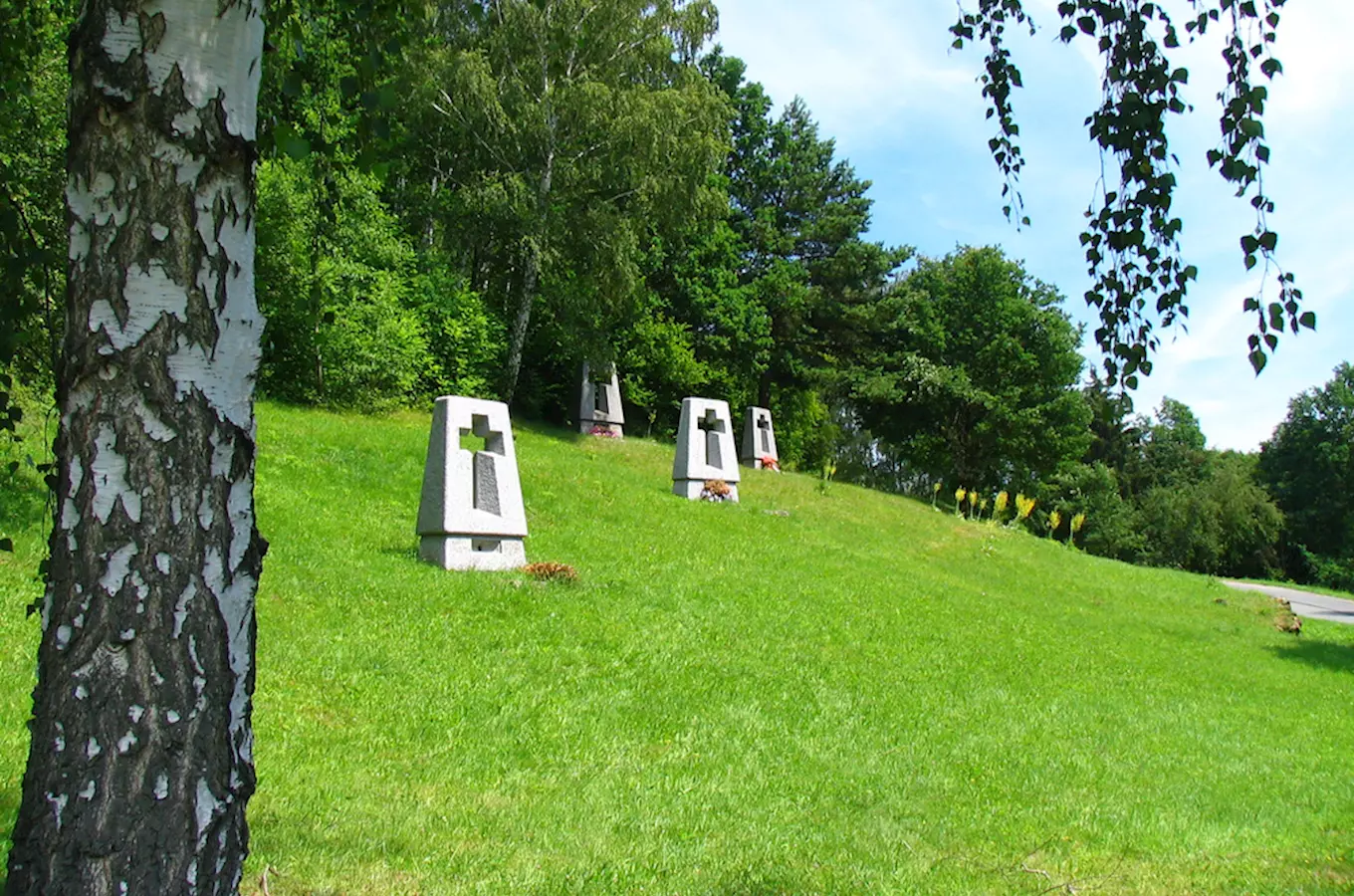 Památník obětem vypálené vesnice Ležáky