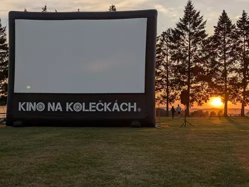 Letní kino Chrášťany