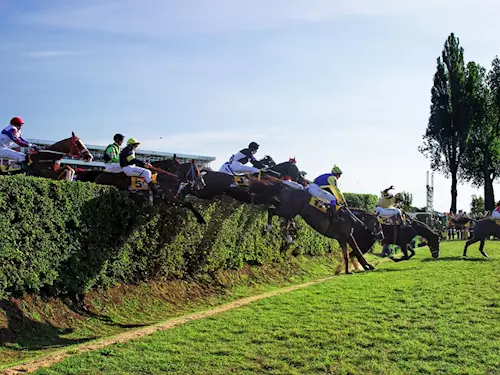 Nejstarší a nejtěžší cross country dostih kontinentu – Velká pardubická od roku 1874