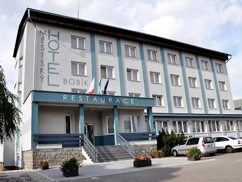Městský hotel Bobík ve Volarech nabízí konopné lázně