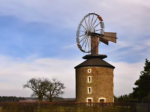 Větrný mlýn v Ruprechtově s unikátní Halladayovou turbínou