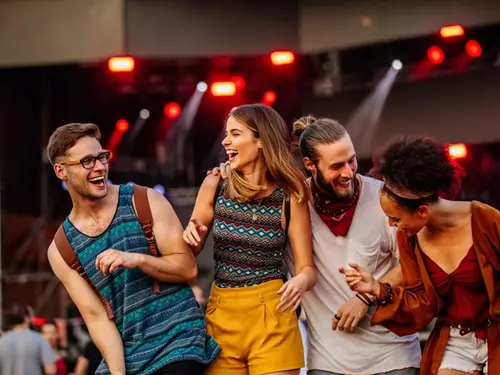 Na stojáka – Live