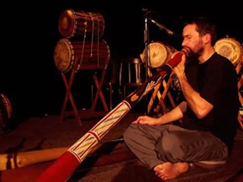 Klášter Sázava – podvečerní koncert Ondřej Smeykal na rajské zahradě