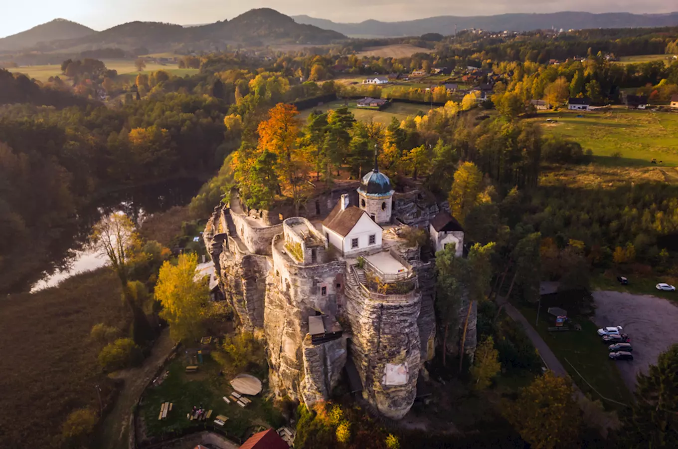 Skalní hrad Sloup - nejstarší skalní hrad v České republice