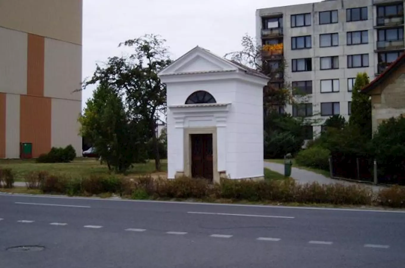  Kaple Nejsvětější Trojice v Bělé pod Bezdězem 