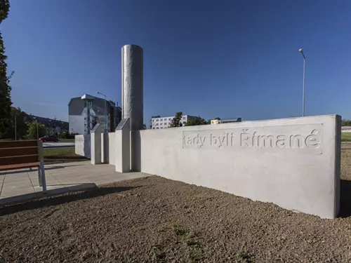 Památník starých Římanů v Olomouci – Neředíně