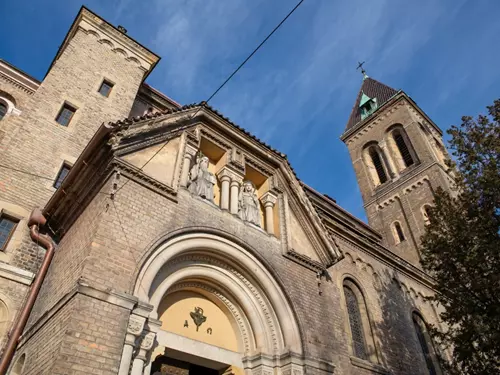 Gabriel Loci v Praze na Smíchově – patří mezi nejvýznamnější památky beuronského umění na světě