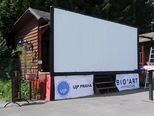 Letní kino Kamínka na Zbraslavi