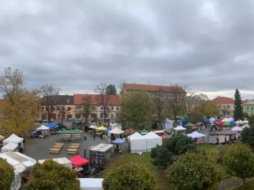 Adventní trhy v Kostelci nad Černými lesy