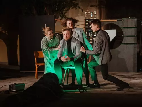 Meta – divadelní představení na Kunětické hoře