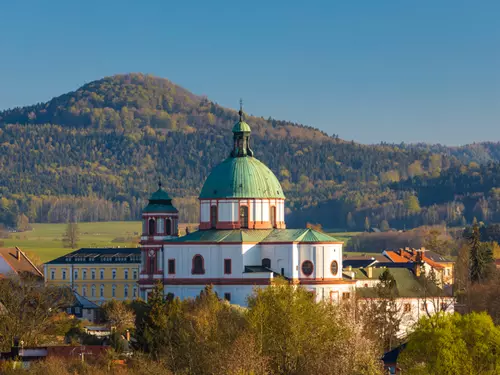 Bazilika sv. Vavřince a sv. Zdislavy v Jablonném