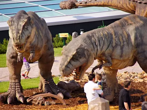 Dinopark se vrací s novinkami na střechu Galerie Harfa