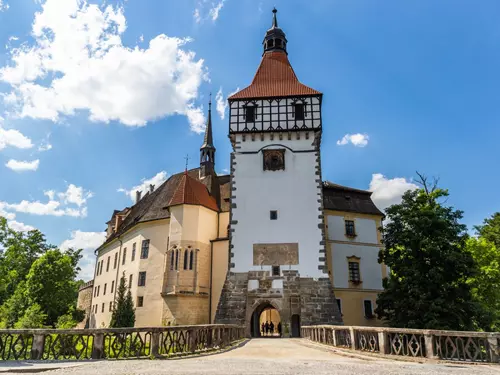 7 věcí, které nevíte… o největších záhadách našich hradů a zámků