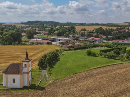 Kaple sv. Fabiána a Šebestiána v Bělotíně – Kunčicích 