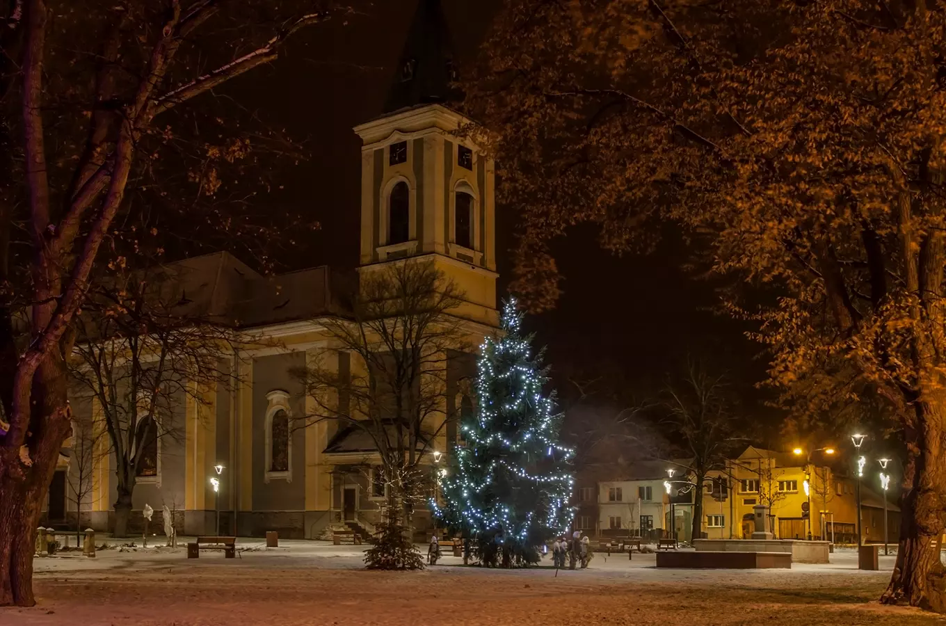 Zvonkové vánoční trhy se slavnostním rozsvícením vánočního stromu