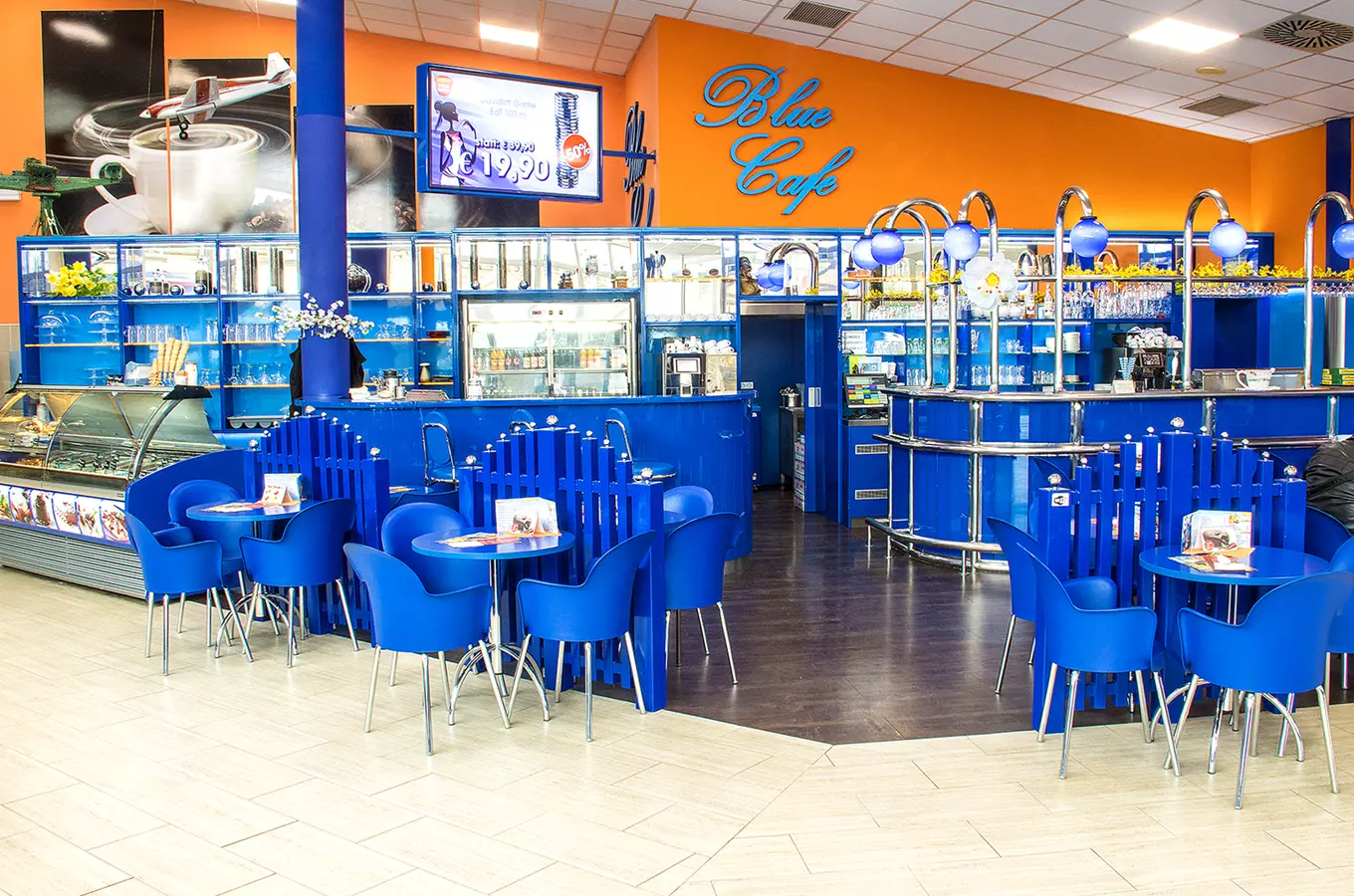 Kavárna Blue Cafe ve Family City