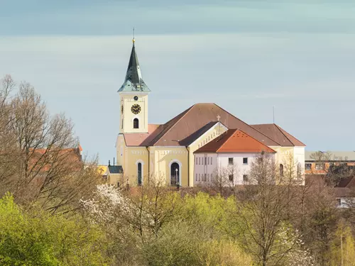 Kostel sv. Václava v Lišově