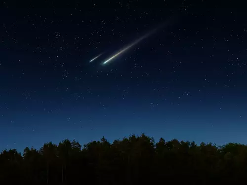 Eta Akvaridy – květnový meteorický roj z Halleyovy komety