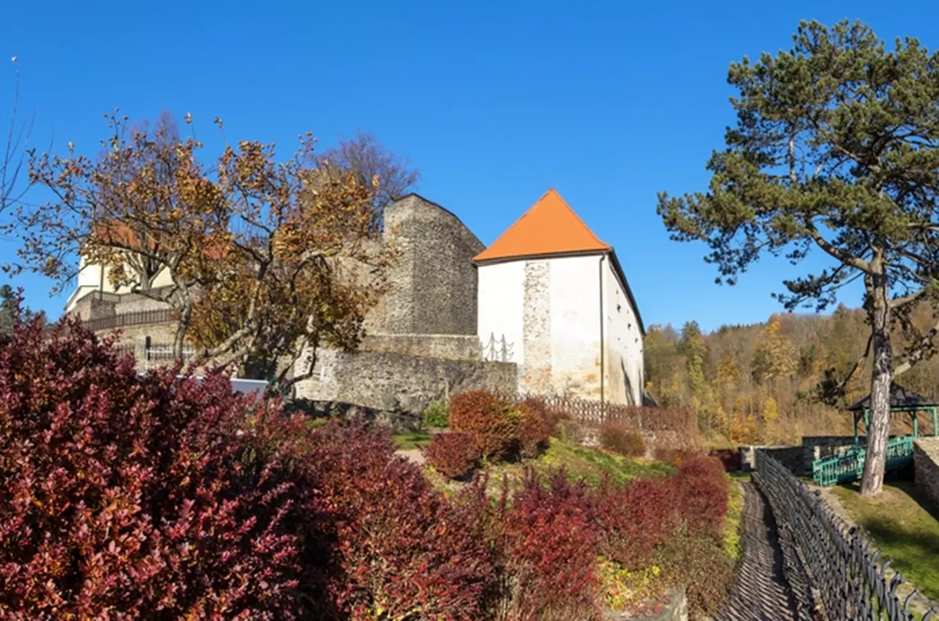 Netradiční podvečerní prohlídky lákají na hrad Svojanov