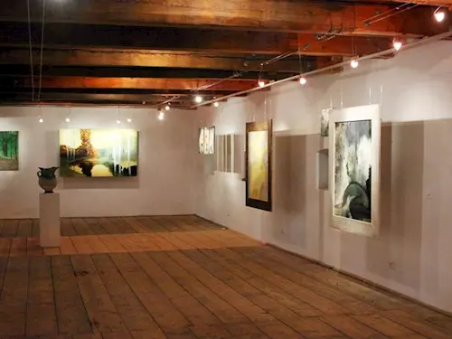 Galerie Bernarda Bolzana v Těchobuzi