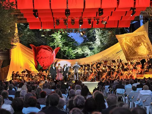 Operní gala v českokrumlovské zámecké zahradě