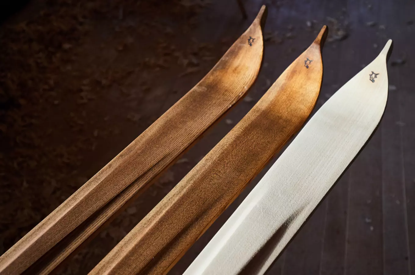 Výroba klasických dřevěných lyží Jasanky 