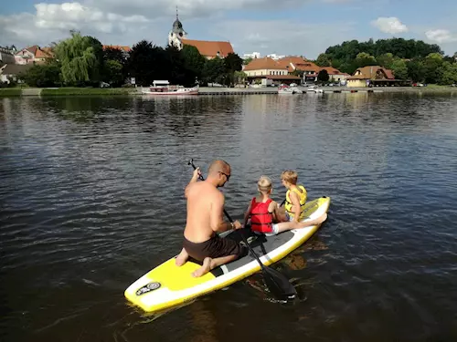 Paddleboard Týn nad Vltavou s rodinou