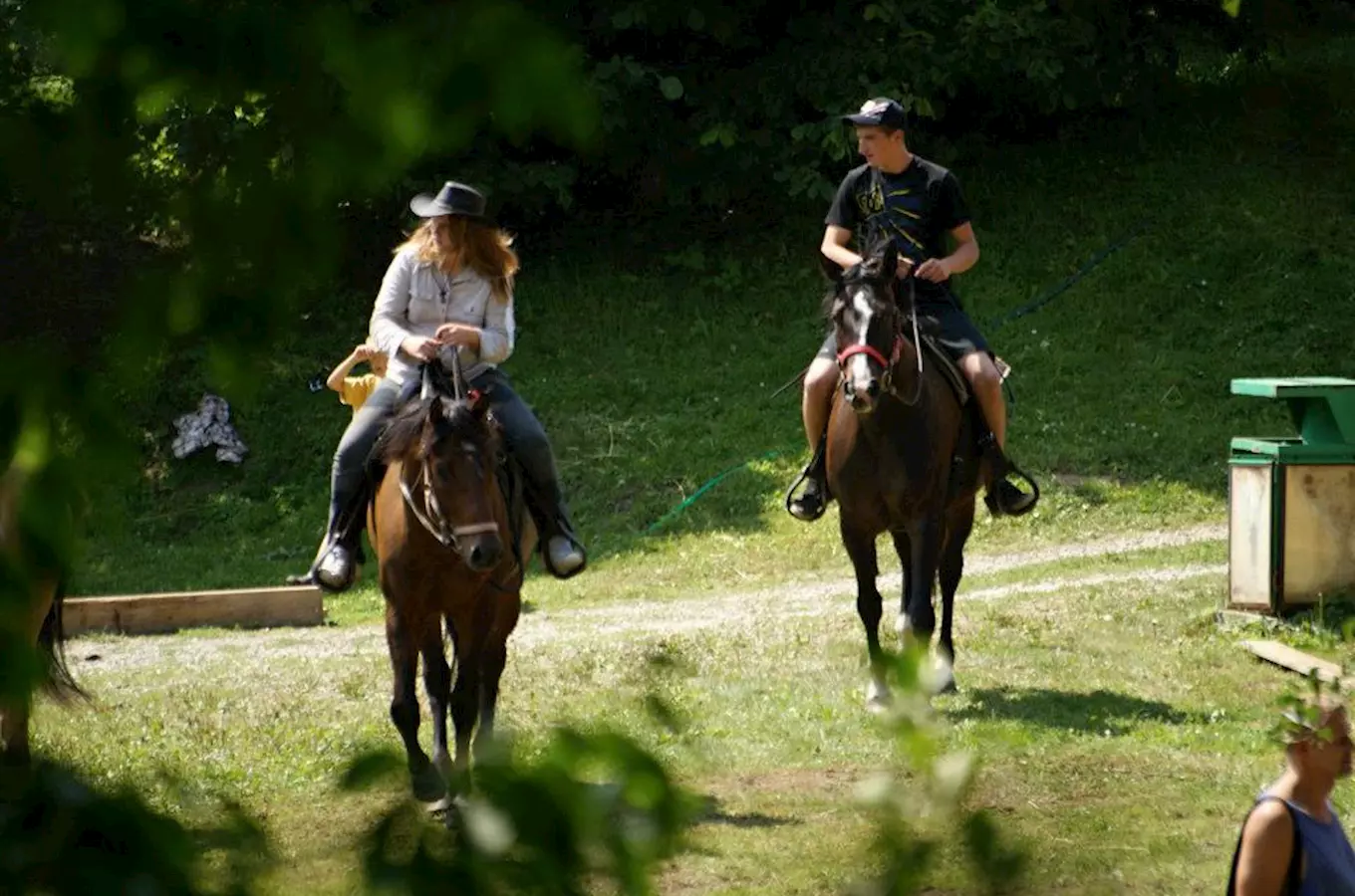 Svezení na koních v okolí Kružberské přehrady