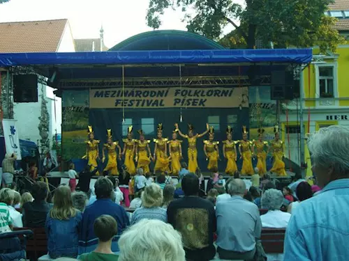 Mezinárodní folklorní festival 2011