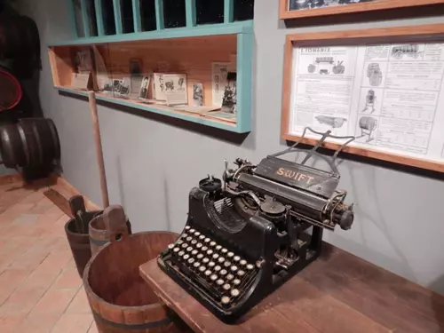 Historický psací stroj