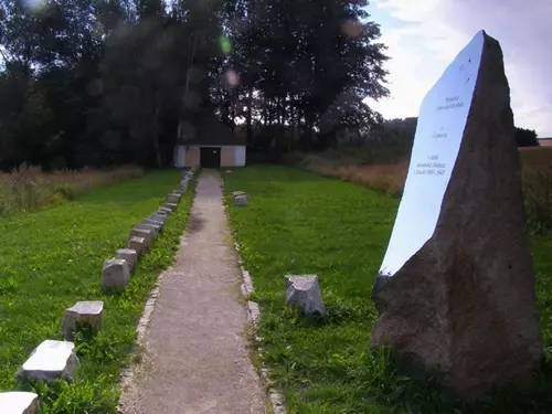 Památník židů v Černovicích