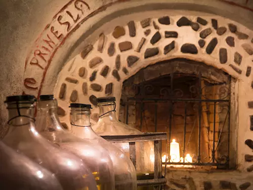 Vinařství Havraníky – ochutnejte dary jižní Moravy v unikátním sklípku