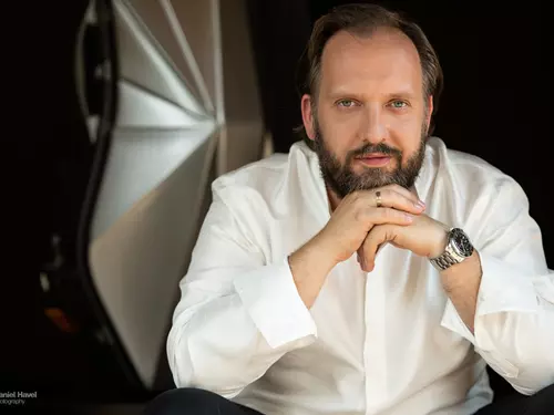 Petr Nouzovský, violoncello 