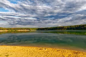 jezero Lhota