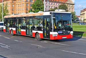 Autobus v Dejvicích